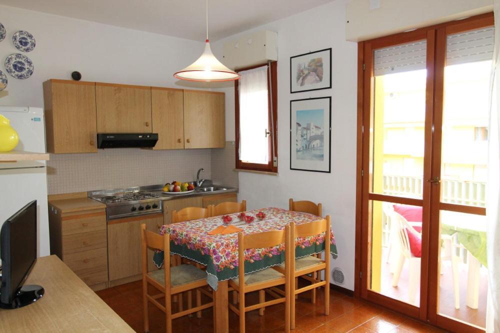 Residence Valbella Con Piscina Bibione Eksteriør bilde