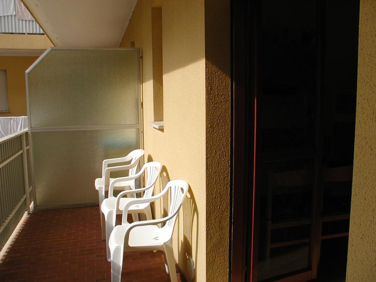 Residence Valbella Con Piscina Bibione Eksteriør bilde
